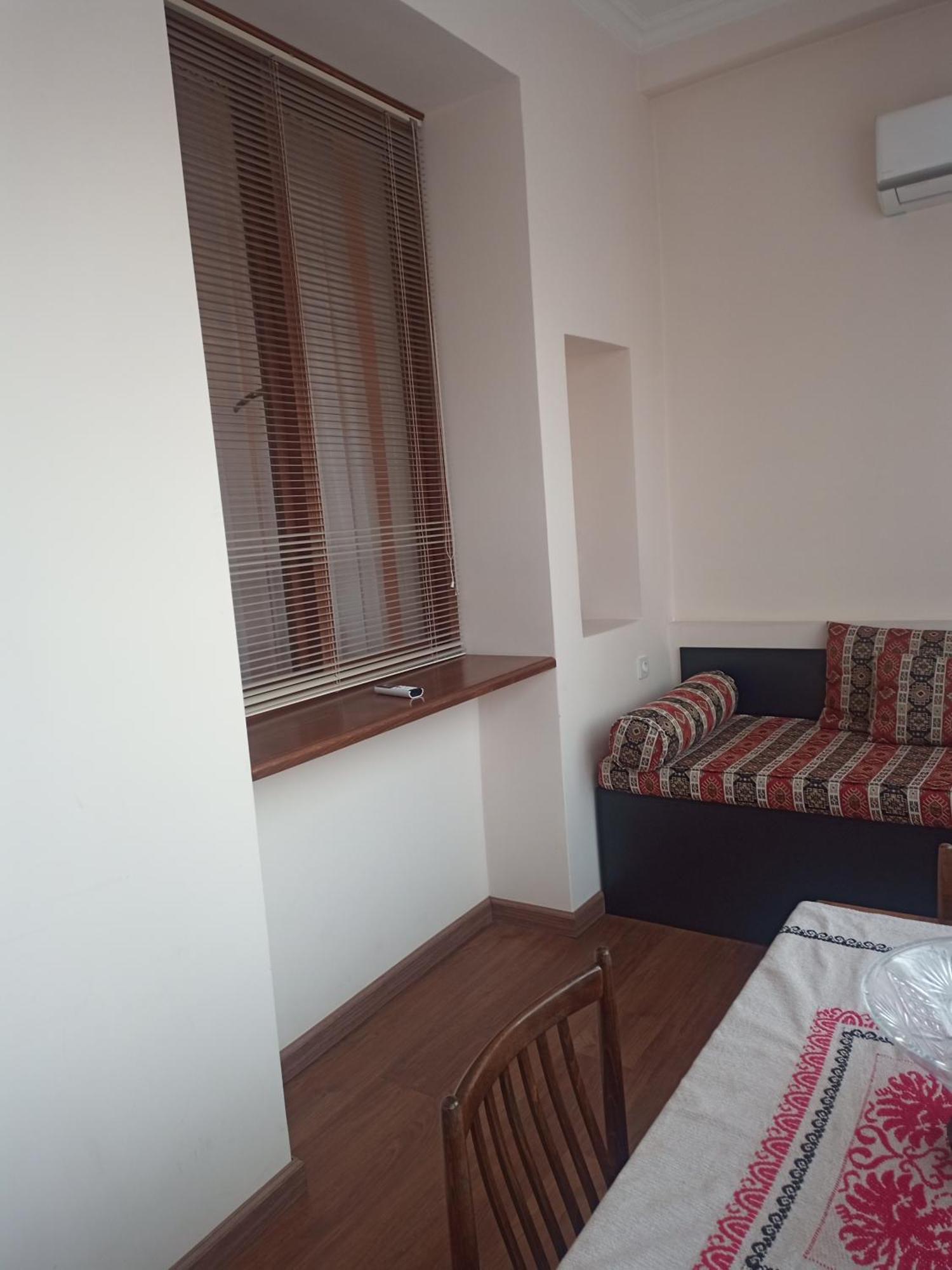 Spacious One Bedroom Apartment In The City Centre Yerevan Exterior photo